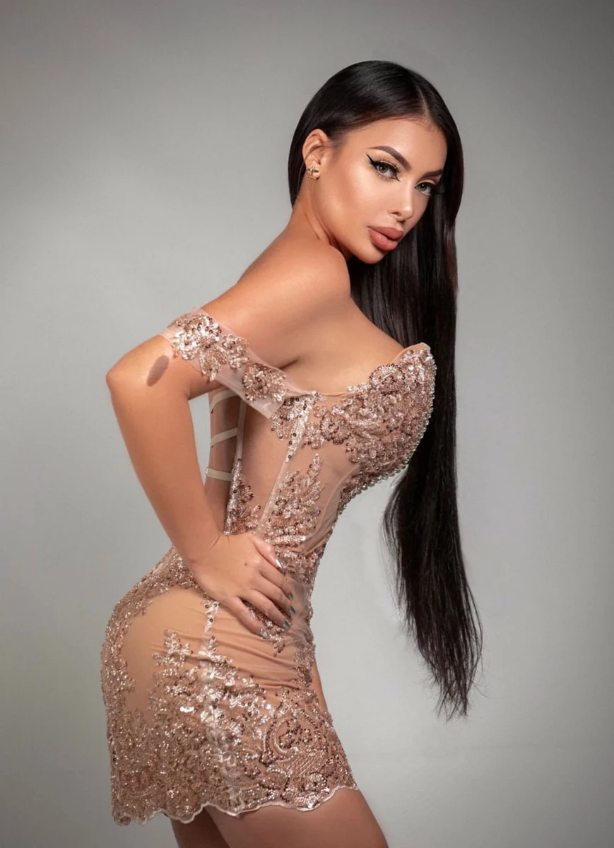 Abellana escort in Hong Kong