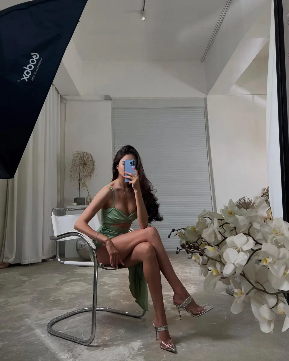 Aigerim escort in Hong Kong