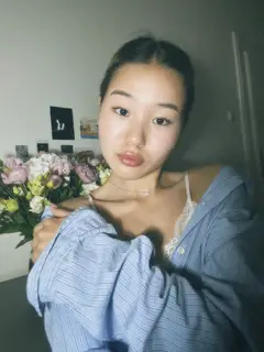 Ainur escort in Hong Kong