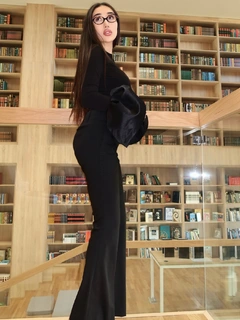 Aknur escort in Hong Kong