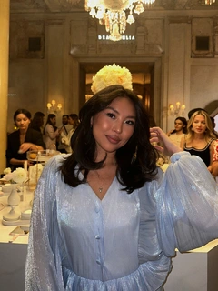 Aruzhan escort in Hong Kong