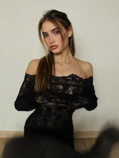 Esmeralda escort in Hong Kong