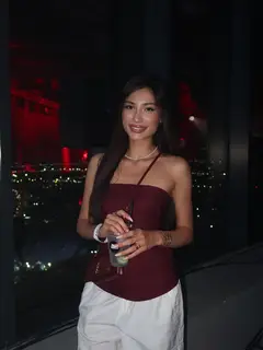 Fariza escort in Hong Kong