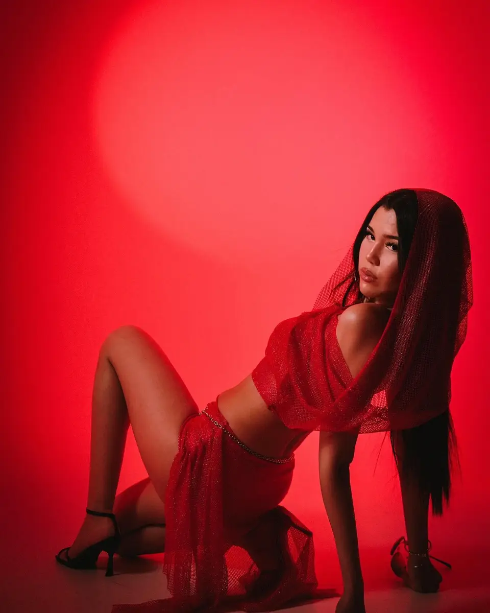 Gauhar escort in Hong Kong