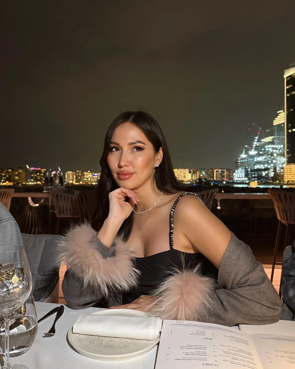 Gulzira escort in Hong Kong