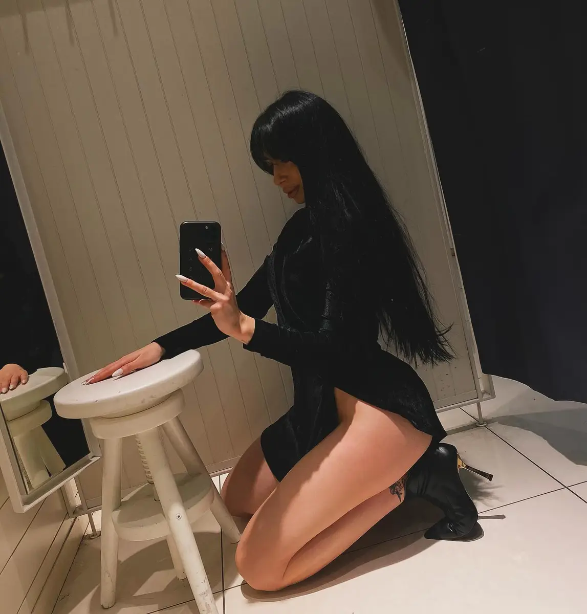 Kamila escort in Hong Kong