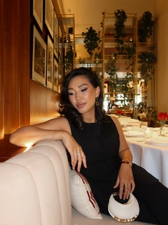 Madina escort in Hong Kong