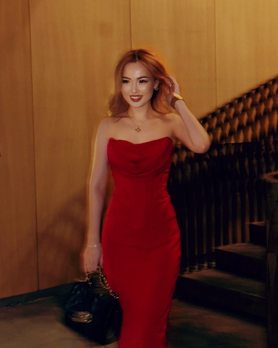 Malika escort in Hong Kong