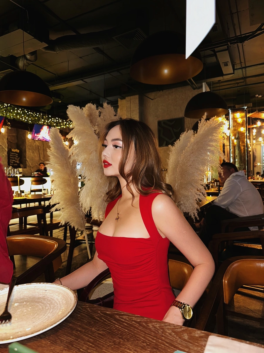 Malika escort in Hong Kong