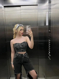 Marianne escort in Hong Kong