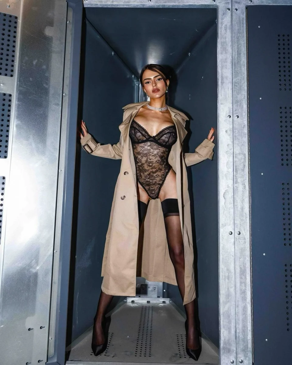 Nina escort in Hong Kong