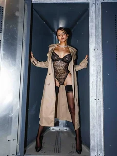 Nina escort in Hong Kong