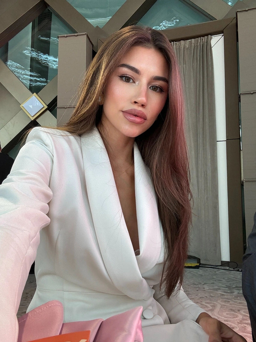 Nurganym escort in Hong Kong