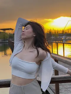 Raushan escort in Hong Kong