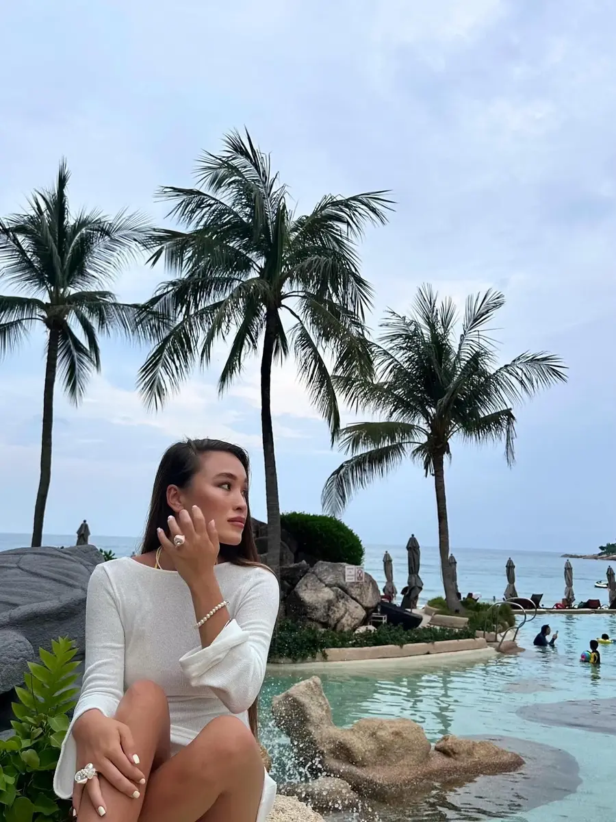 Samira escort in Hong Kong