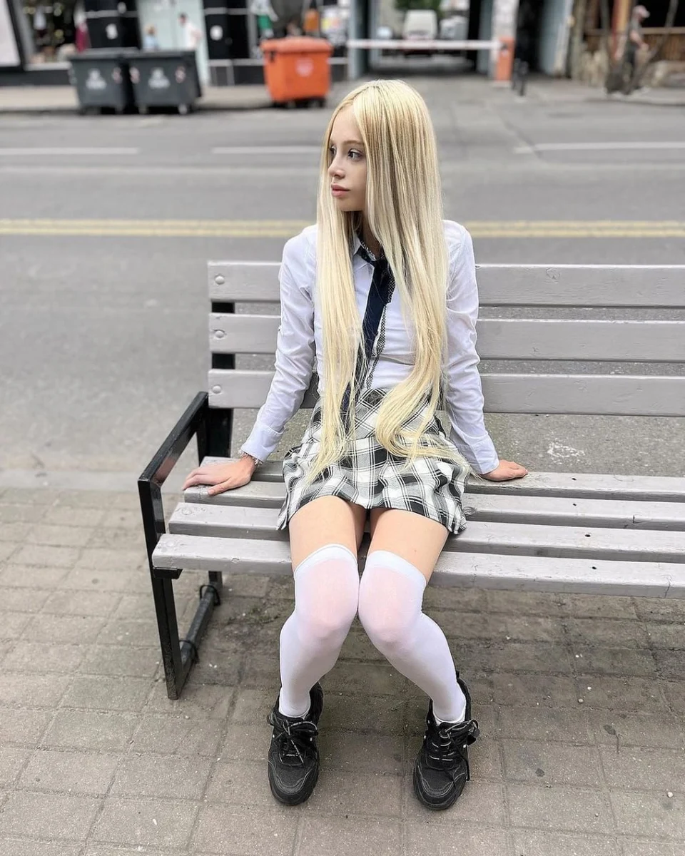 Sofia escort in Hong Kong