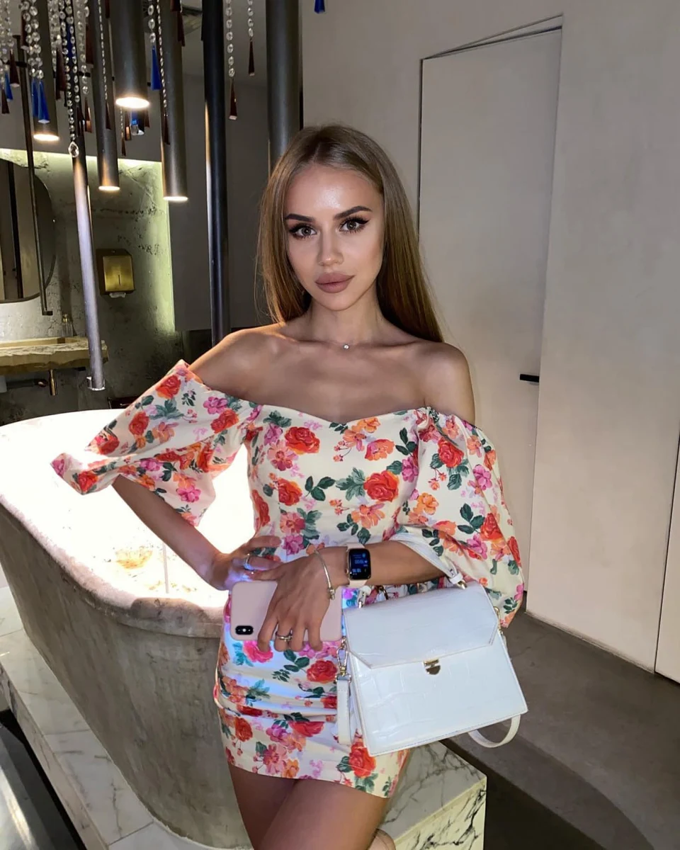 Theresa escort in Hong Kong