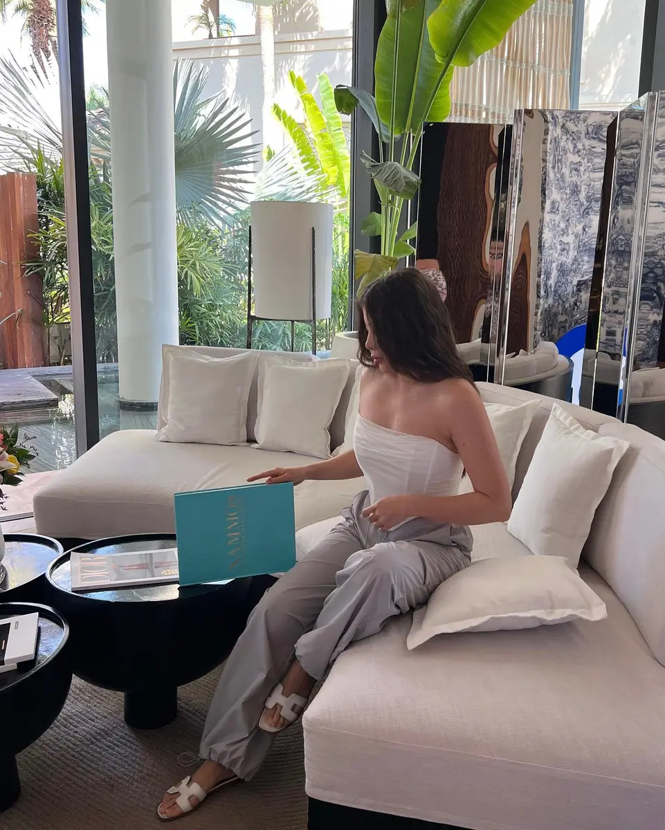 Zhanyl escort in Hong Kong
